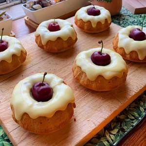 Moule à pâtisserie avec motif flocon de neige de Noël, moule à muffins pour la saison hivernale, doublure pour cupcakes pour table de desserts de fête de Noël - Product Image 1