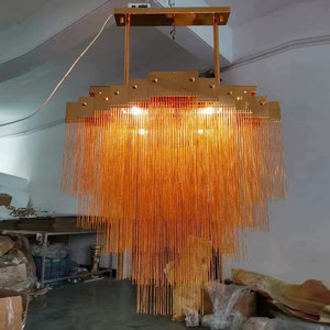 Lustre créatif <span class=keywords><strong>de</strong></span> style nordique postmoderne, luminaire suspendu moderne <span class=keywords><strong>de</strong></span> luxe pour mariage, <span class=keywords><strong>en</strong></span> <span class=keywords><strong>fer</strong></span> <span class=keywords><strong>forgé</strong></span> et aluminium avec franges <span class=keywords><strong>en</strong></span> chaîne à pampilles - Product Image 5