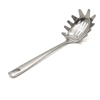 Ensemble d'ustensiles de cuisine haut de gamme en acier inoxydable : écumoire, louche et spatule