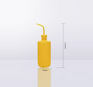 Nettoyage spécialisé des flacons pour solvants chimiques de laboratoire, lavage et rinçage des flacons à tête rouge - Product Image 2