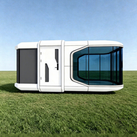 Casa Capsula Spaziale Quadrata Futuristica e Traspirante, Cabina Lounge Moderna, Unità Mobile con Pannelli Sandwich, Bar e Caffè all'Aperto