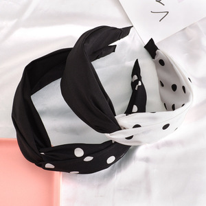 Maschera da Festa alla Moda con Grandi Pois in Poliestere, Copertura Integrale Fatta a Mano per Donne, Natale e Halloween - Product Image 5