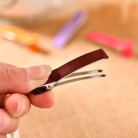 DIY Vente en gros 100 pièces/paquet Pinces à cheveux en ruban gros-grain couleur unie, Barrettes BB pour filles, Ensemble de pinces à cheveux simples à clipser, Multicolore