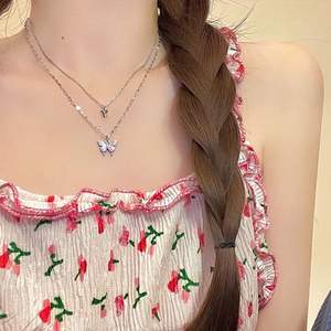 Mode Slub Chaîne Collier Femmes Simple Personnalité Alliage Collier Diamant Incrusté Double couche Papillon Collier - Product Image 3