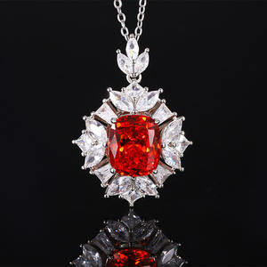 Ensemble bague et collier minimaliste en cuivre plaqué or de haute qualité, éco-responsable, avec zircone cubique rouge taille coussin 10*12mm - Product Image 4