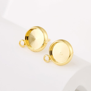 Matériel pour accessoires de boucles d'oreilles DIY A67 : Cuivre plaqué or 14 carats avec rétention de couleur, fond plat avec perle demi-ronde adhésive - Product Image 2