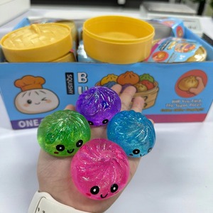 Peluche Antiestrés Lavable y Reutilizable con Forma de Bollo al Vapor Arcoíris, Caja Sorpresa con Forma de Comida, Carcasa de TPR Ecológica con Purpurina, para Niñas - Product Image 6