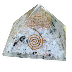 Sculpture d'Orgonite Chargée en Forme de Triangle, Pierre de Lune Arc-en-ciel, Agate, Cristal de Quartz, Style Chakra, pour Guérison Reiki - Vente en Gros - Product Image 1