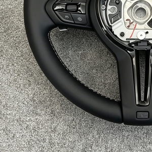 Volante in Pelle Migliorato per <span class=keywords><strong>BMW</strong></span> E90 <span class=keywords><strong>E87</strong></span> E83 E92 E84 E71 <span class=keywords><strong>F20</strong></span> F23 F30 F32 F33 F34 F35 F36 F10 F25 F25 F48 F15 F12 F13 F16 - Product Image 6