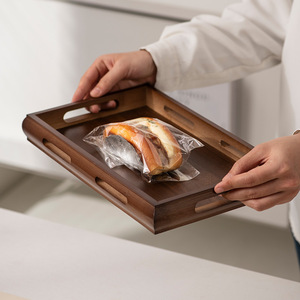 Bandeja de té rectangular de madera maciza color nogal con asa para almacenamiento de pan y repostería en el hogar. - Product Image 2