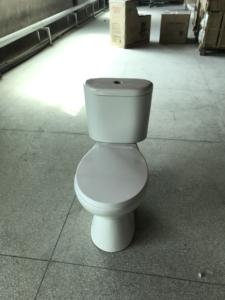 <span class=keywords><strong>WC</strong></span> de salle de bain moderne en céramique, à double chasse, à fixation au sol, à deux pièces, à siphon intégré, allongé, de l'usine de Chaozhou - Product Image 5