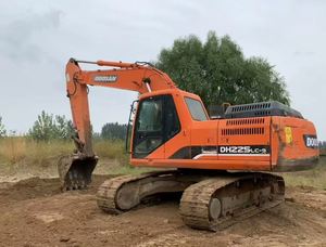 รถขุดมือสอง Doosan DH225 ราคาถูก พร้อมปั๊มเกียร์และ PLC สภาพ 90% คุ้มค่า คุ้มราคา รับประกันอะไหล่หลัก 1 ปี - Product Image 3