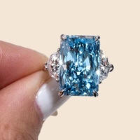 Good Century 18K Gold Blauer Labor-Diamant Drei-Stein-Ring Königlicher Statement-Kontrastring Luxuriöser Roter-Teppich-Brautschmuck für Damen