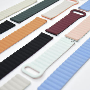 Bracelet de montre en silicone bicolore avec boucle magnétique respirante universelle 20/22 mm compatible avec les montres Samsung et Huawei - Product Image 2