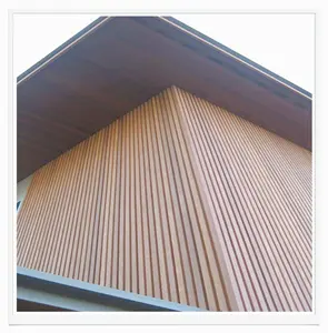 Buena venta al por mayor al aire libre grano de madera en relieve WPC paneles de pared diseños madera plástico extrusión revestimiento
