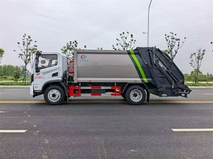 Camión de Basura Compactador Dongfeng 4X2, Camión de Basura con Contenedor de 6 Toneladas, Camión Recolector de Basura de 8 Metros Cúbicos en Venta - Product Image 3