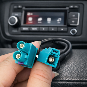 Adaptador de Antena de Radio Doble Fakra 2 a 1, RNS <span class=keywords><strong>RCD</strong></span> 510 <span class=keywords><strong>310</strong></span> 315 210 a RCD330, Compatible con VW - Product Image 1