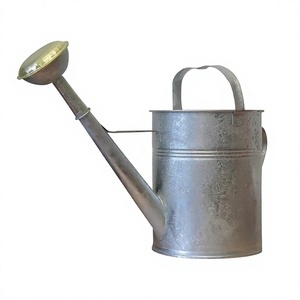 Arrosoir en métal galvanisé vintage, forme ronde, articles de jardinage, arrosoir de luxe, taille personnalisée - Product Image 1