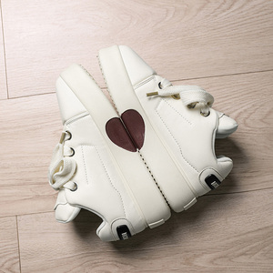 Zapatillas deportivas casuales de estilo romántico para hombre, de caña alta, con parte superior de PU, suela de goma antideslizante. - Product Image 4