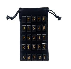 Pierre d'énergie des 7 chakras, sculptée à la main, symboles énergétiques personnalisés, runes, lettres, mots, pierre de guérison énergétique - Product Image 1