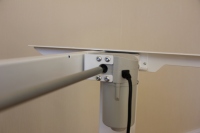 Table de bureau ergonomique moderne à moteur unique avec cadre de bureau électrique réglable en hauteur