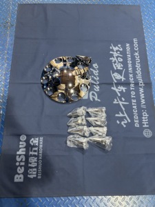 ชุดฝาครอบเพลาล้อหน้า<span class=keywords><strong>รถ</strong></span>บรรทุก ABS รุ่น BS-HCF010B-P/S พร้อมน็อตล้อขนาด 33 มม. จำนวน 10 ตัว - Product Image 4