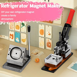 Machine à fabriquer des badges DIY 50x50mm, machine à badges pour réfrigérateur avec jeu de matrices métalliques pour badges et médailles - Product Image 3