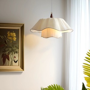 โคมไฟแขวนผ้าสไตล์วินเทจสุดหรู พร้อมจีบระบายทรงกลม ใช้หลอดไฟ LED E27 สำหรับบ้าน ห้องนอน ห้องรับประทานอาหาร - Product Image 2
