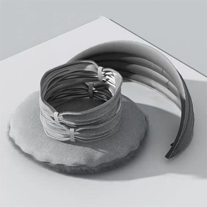 Venta al por mayor plegable Suede Cat Donut Tunnel - Product Image 3