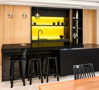 Meubles de cuisine de luxe en chêne noir VERMONHOUZZ avec comptoir de bar dissimulé et étagères à éclairage LED pour projets de maisons personnalisées