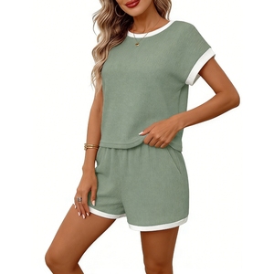 ชุดนอนผู้หญิงแบบถักลายริบ - เสื้อแขนสั้นแต่งขอบตัดกัน กางเกงขาสั้น ชุดเซ็ต 2 ชิ้น ชุดลำลองแฟชั่นสำหรับผู้หญิง - Product Image 1