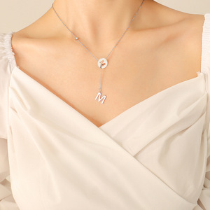 Nuova Collezione <span class=keywords><strong>Collana</strong></span> <span class=keywords><strong>con</strong></span> Ciondolo <span class=keywords><strong>Lettera</strong></span> <span class=keywords><strong>M</strong></span> D H in Oro 18k <span class=keywords><strong>con</strong></span> Catena Regolabile Gioielli Delicati per Donne - Product Image 5