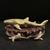 Ornements en laiton de requin Décoration de voiture Cadeau Statue de requin Artisanat