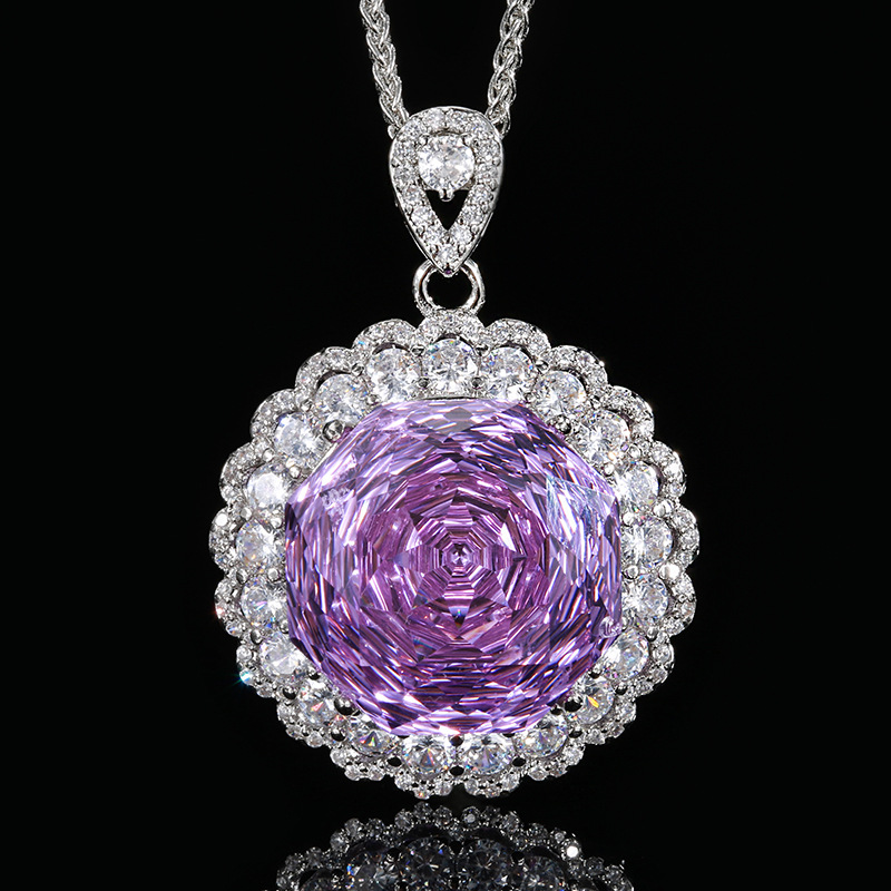 pendentif violet avec chaîne Chopin