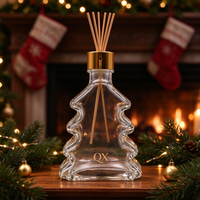 Diffuseur de parfum en verre transparent personnalisé de 200 ml, bouteille en verre d'aromathérapie en forme de sapin de Noël avec des couvercles dorés, argentés et noirs