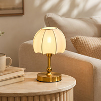 Lámpara de Mesa Pequeña de Estilo Nórdico con Tres Niveles de Intensidad y Control Táctil para Dormitorio, Habitación y Mesita de Noche