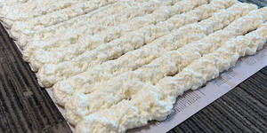 Schiuma Professionale Ignifuga <span class=keywords><strong>in</strong></span> Poliuretano Spray per Riempimento e Sigillatura <span class=keywords><strong>di</strong></span> Fessure su Finestre e Pareti - Product Image 3