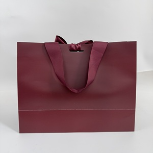 Bolsas de Compras con Logotipo Personalizado del Fabricante, Bolsas de Papel de Regalo de Joyería de Estilo Clásico para Ropa, Calcetines y Zapatos - Product Image 6