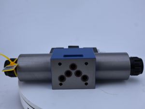 Série 4WREE 4WREE6E32 4WREE6E32-24/G24K31/A1V 4WREE10E50-2X/G24K31/A1V Hydraulique proportionnel - Product Image 3