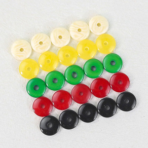 Disques d'ambre imitation cire d'abeille en résine 2x8mm, entretoises cinq éléments (rouge, jaune, vert, noir, blanc) pour accessoires de perlage DIY - Product Image 2