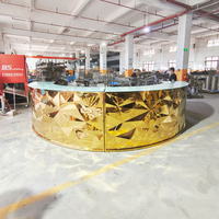 Comptoir de bar incurvé en acier inoxydable à facettes taillées en diamant, bureau de réception moderne doré pour événements de mariage