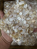 Boutons en nacre naturelle de coquille de rivière, ronds, gravés, 2 trous, simple face, blanc, taille 16L, boutons de chemise en nacre
