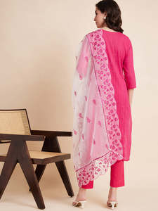 Ensemble Kurta et pantalon en rayonne brodée pour femme avec dupatta – Prix de gros – Fabriqué à la main en Inde – Produit en vrac – Rajas Khazana - Product Image 2