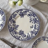 Assiettes en porcelaine bleue et blanche de style européen classique, assiettes à dîner en céramique vintage, plat à salade floral pour la décoration de table de mariage