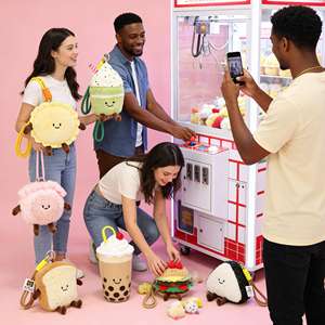 متوفر في المخزون: دمية قطيفة على شكل كعكة عيد ميلاد همبرغر من بريطاني جي سي فان، قلادة للحقيبة، هدية عيد ميلاد لآلة المخلب. - Product Image 4