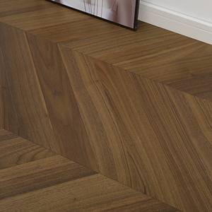 Parquet en bois véritable multicouche AVANTIMORA moderne, qualité RoHS ABCD, 18 mm, chêne européen, système clic, motif chevron, pour chambre à coucher - Product Image 2
