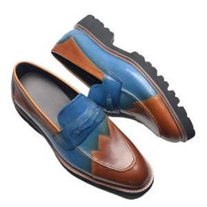 High-quality business casual <b>shoes</b> for men made of genuine leather. Luxurious <b>shoes</b> for men, crafted from high-grade cowhide. - Product Image 5
