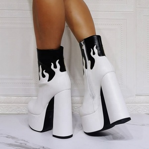 Bottines à plateforme à talons épais pour femmes, chaussures à talons carrés tendance, sexy, grande taille 47 - Product Image 2