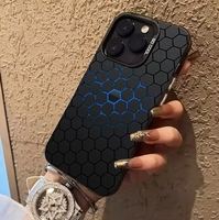 Coque de téléphone argentée couleur cube en nid d'abeille en gros pour iPhone 16 Plus 15 Pro Max 14 13 12 11 Fashions Couverture arrière antichoc