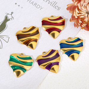 จี้รูปหัวใจสแตนเลสสตีลลายหยดน้ำมัน สำหรับทำสร้อยคอ ต่างหู DIY - Product Image 1